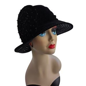 Swan Hat NY Black Velvet Cloche | Flapper 1920s Gatsby Beaded Hat